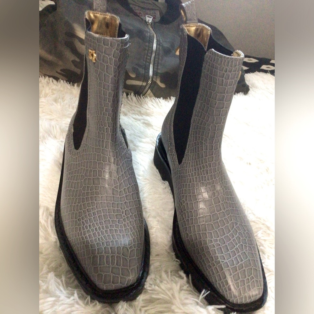 Donna Karan boots